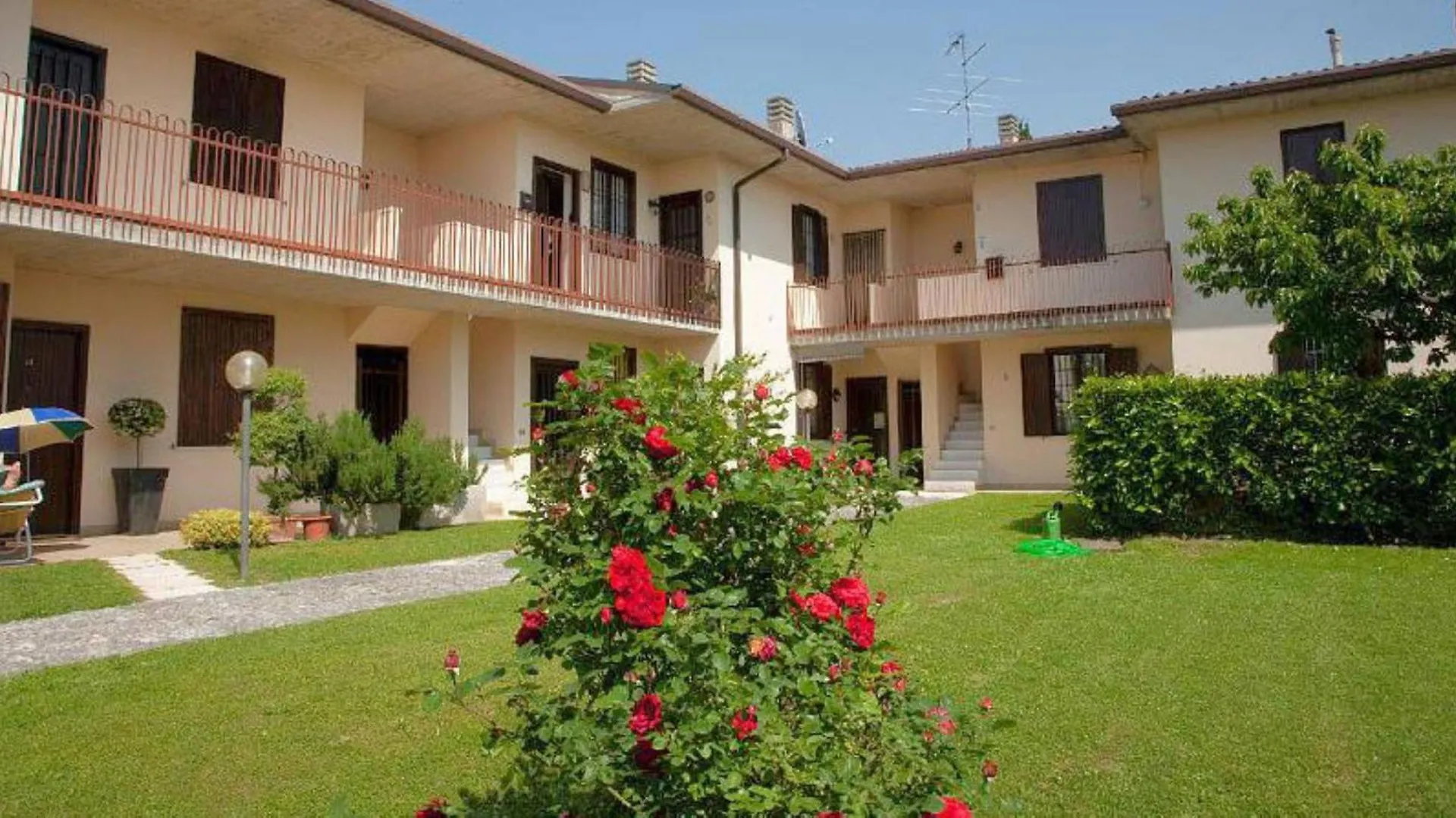 Residence Sole Del Garda Lazise 0*,  İtalya